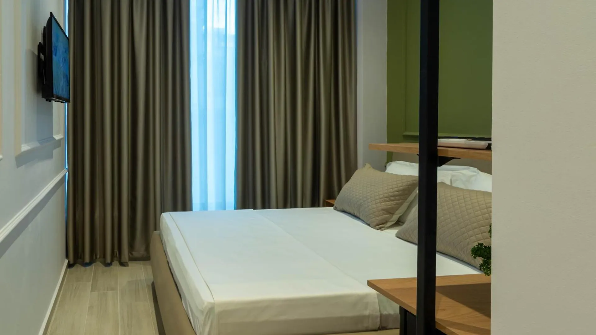 Amau Beach Rooms Durres 0*,  Albania